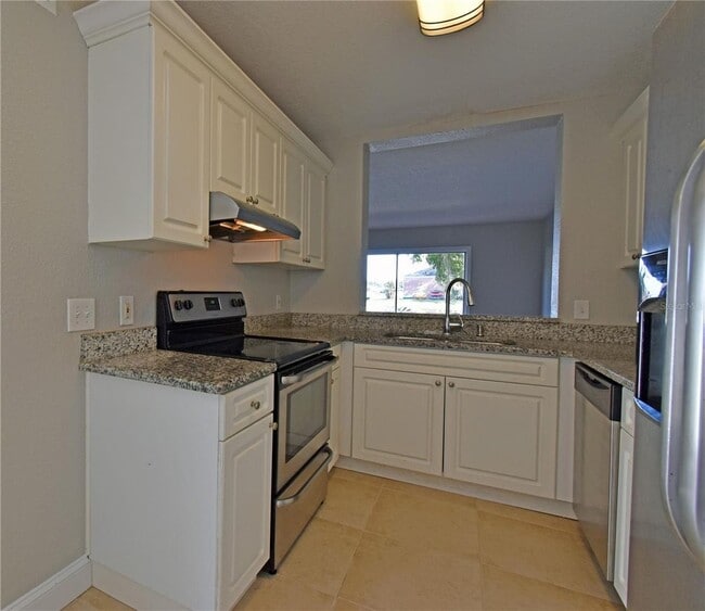 Building Photo - 13741 Juniper Blossom Dr