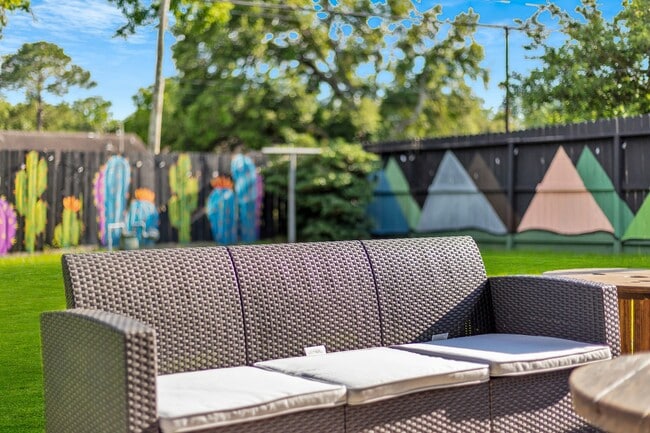 Building Photo - 5755 Cartagena St