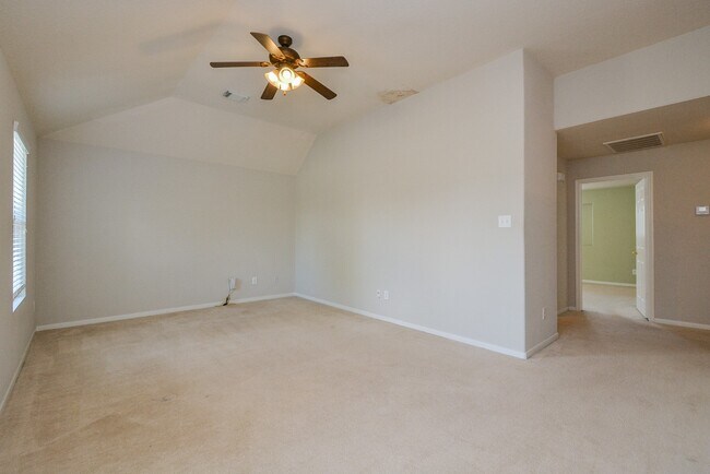 Building Photo - 15506 Hickory Dale St