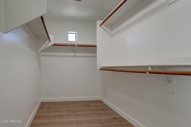 Building Photo - 13170 W Clarendon Ave