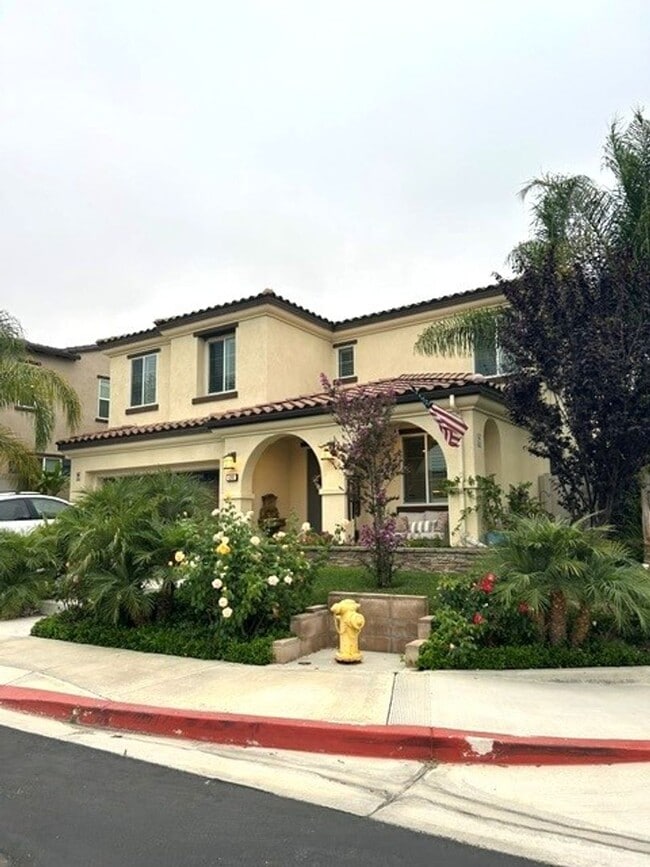 Building Photo - Beautiful, Partially Furnished Oceanside Home.