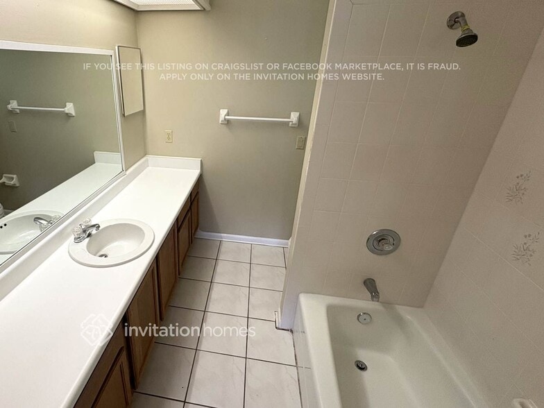 Building Photo - 26097 Dolman Ct