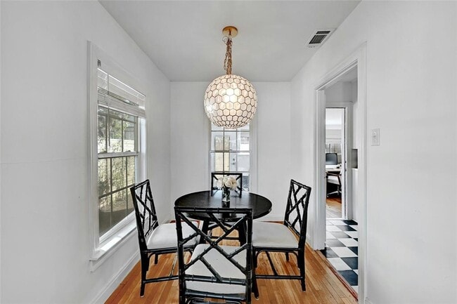 Building Photo - 5313 Avenue F