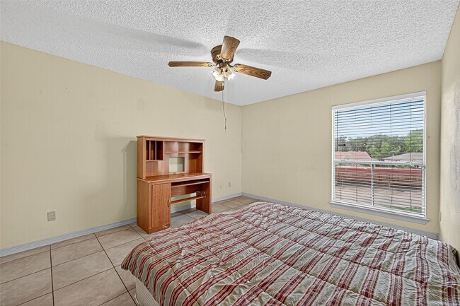 Building Photo - 8360 Jorine Dr