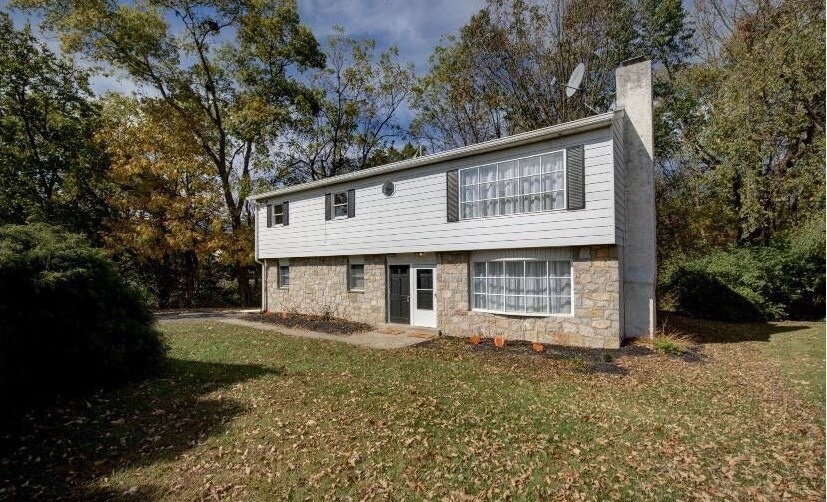 Building Photo - 1265 Woodmere Rd
