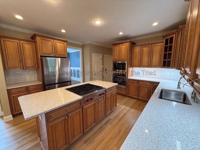 Building Photo - 1016 Longhorn Ct