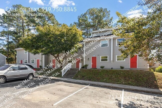 Building Photo - 713 S Moore St