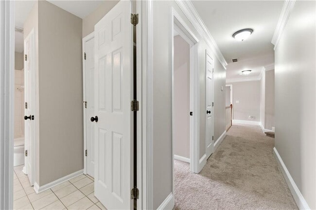 Building Photo - 2570 Wood Creek Ct NE