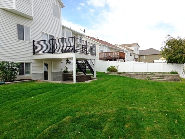 Building Photo - 6423 S High Bluff Dr