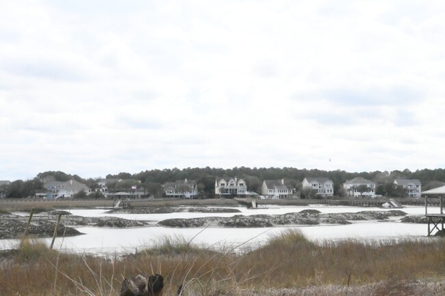 Building Photo - 1154 Cottage Rd