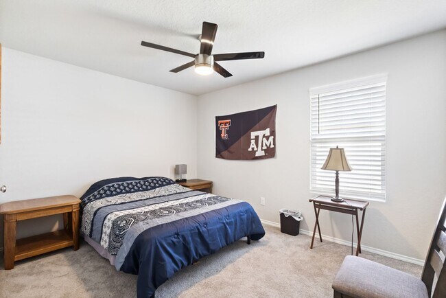 Building Photo - 13726 Locklear Way