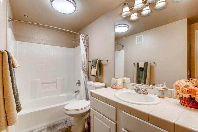 Building Photo - Remodeled 1-Bed Condo -  Prime Carmel Vall...
