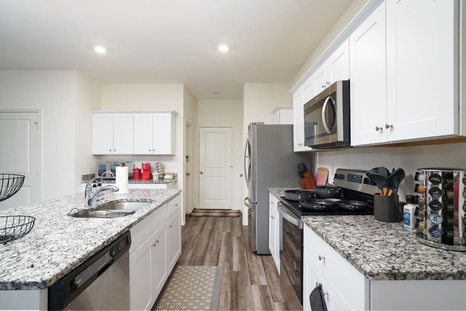 Building Photo - 12626 Galatea