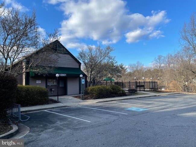 Building Photo - 5804 Inman Park Cir
