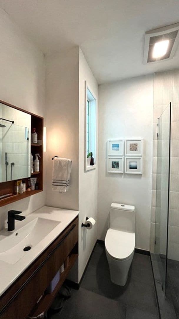 Building Photo - COMING SOON!  Stunning 2 Bedroom, 1 Bath, Washer/Dryer in Unit/ AMSI M. Couture