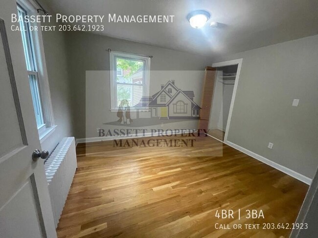 Building Photo - 135 Evergreen Ave