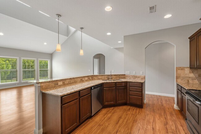 Building Photo - 2420 Boulder Springs Dr