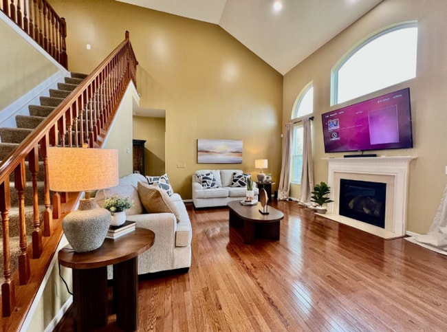 Building Photo - Spacious 4 Bedroom with Gameroom