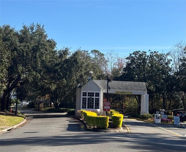 Building Photo - 2586 Grand Central Pkwy