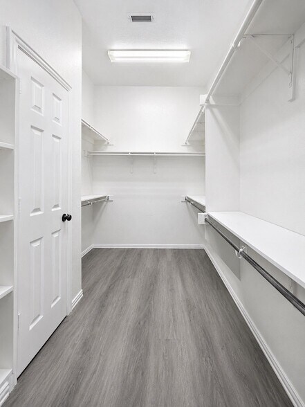 Building Photo - 1501 Toucan Dr