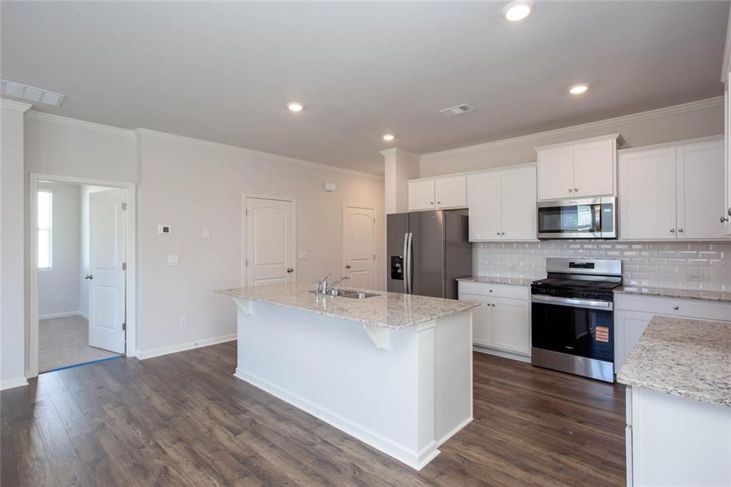 Building Photo - 61 Grv Spgs Ct