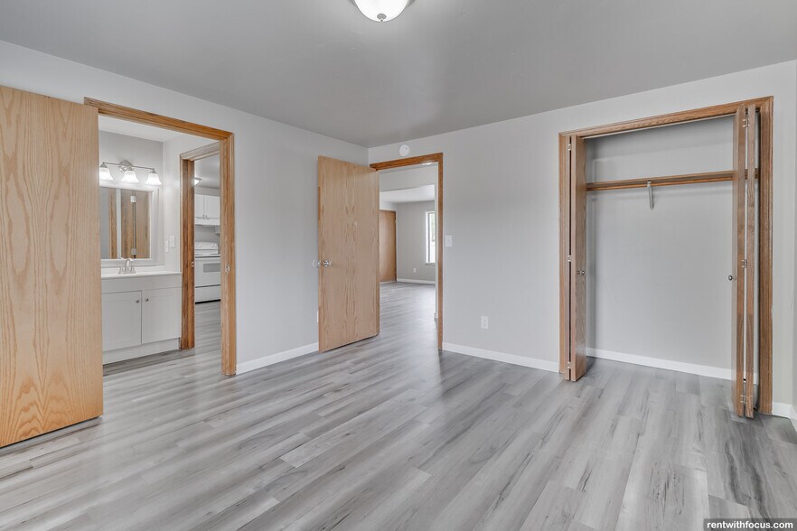 The Ridge on Humboldt 2700 Humboldt Rd Green Bay WI 54311 Apartment