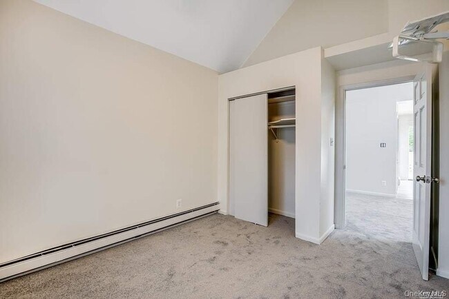 Building Photo - 75 Maxwell Ave