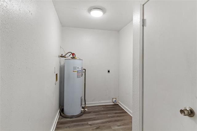 Building Photo - 6301 Sydney Dr