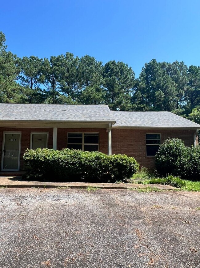 Building Photo - 5542 Old Pearman Dairy Road DUPLEX