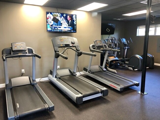 Building Photo - 102-L University Village