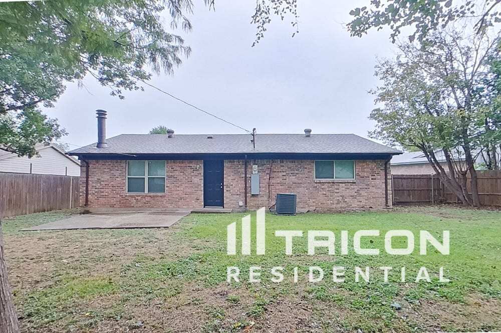 Building Photo - 612 Circleview Dr