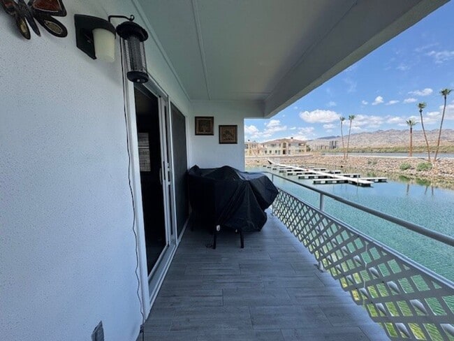 Building Photo - Furnished 2 BR Condo w/ Utilities Boat Dock, Marina, Garage -Roadhaven Marina Avail June-Dec, May...