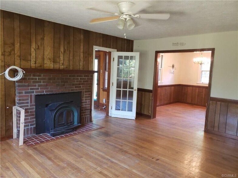 Building Photo - 14201 Harrowgate Rd