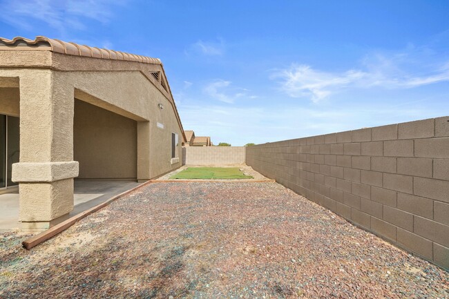 Building Photo - 6673 E Cooperstown Dr