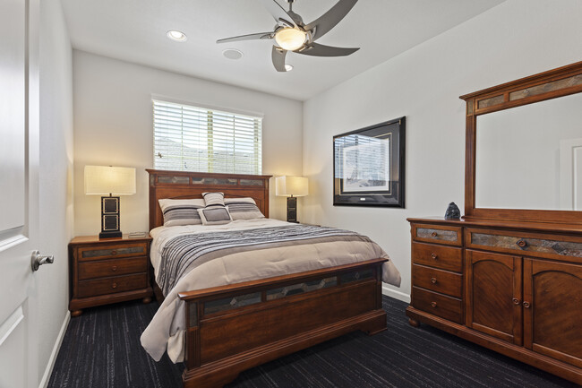 Second bedroom - 8935 E Phillips Dr