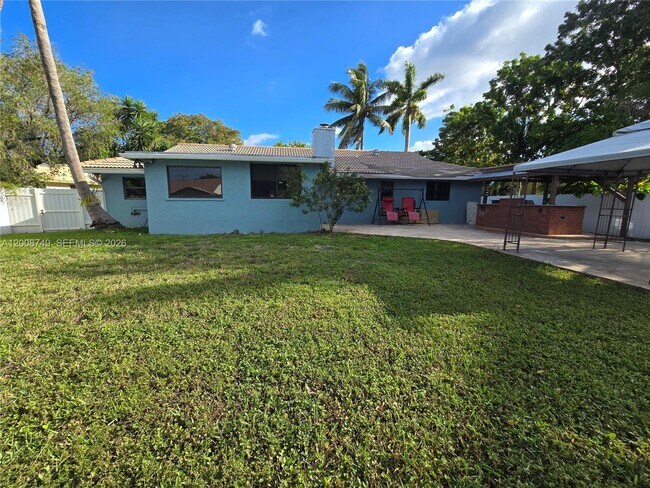 Building Photo - 11578 NW 39th Pl