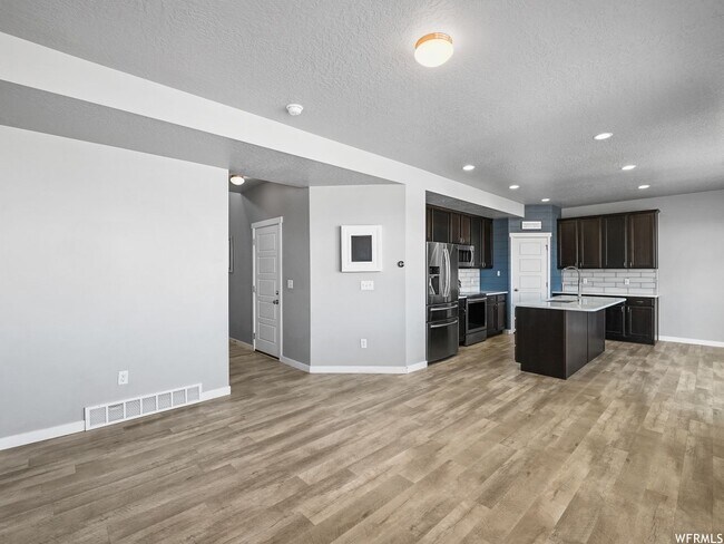 Building Photo - 12949 Penywain Ln
