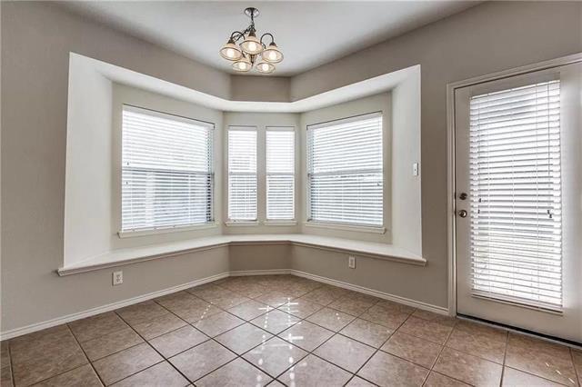 Building Photo - 5529 Crimson Oaks Dr