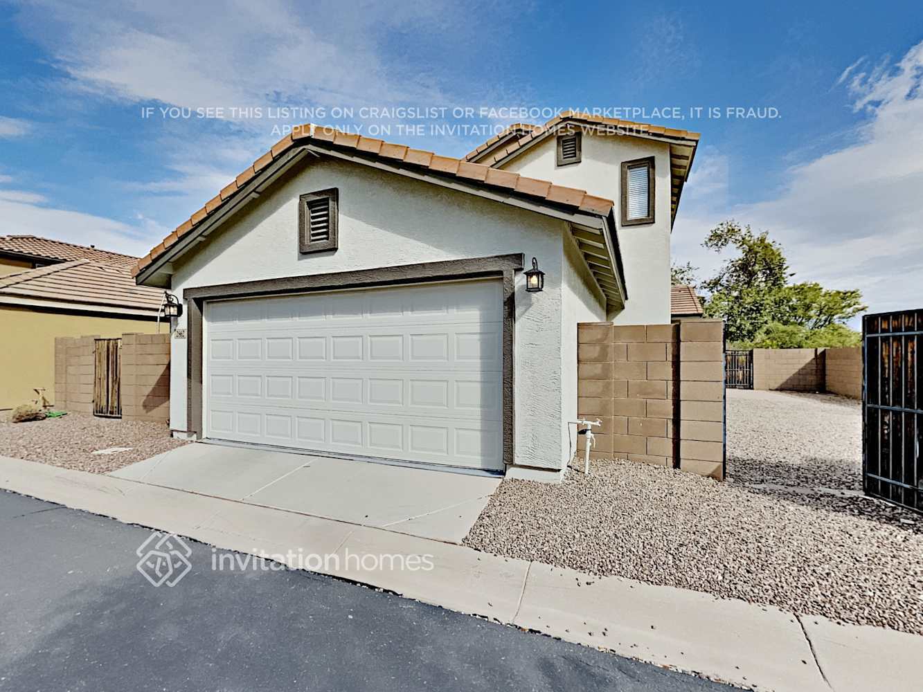 Building Photo - 2862 S Arroyo Ln