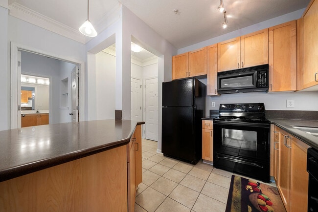 Building Photo - 400 17th St NW