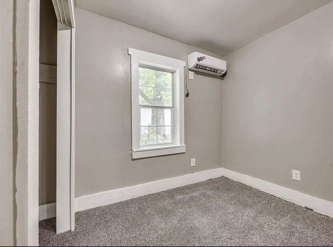 Building Photo - Charming Three Bedroom Home Located in OKC