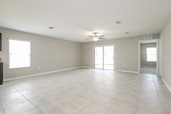 Building Photo - 9153 Open Field Rd, Jacksonville, FL