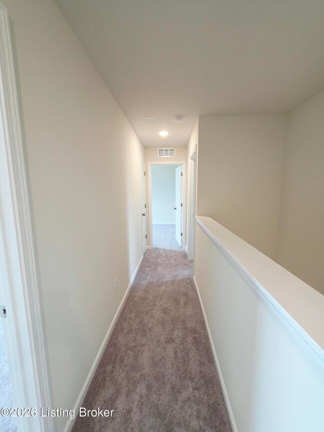 Building Photo - 11144 Castlebrook Dr