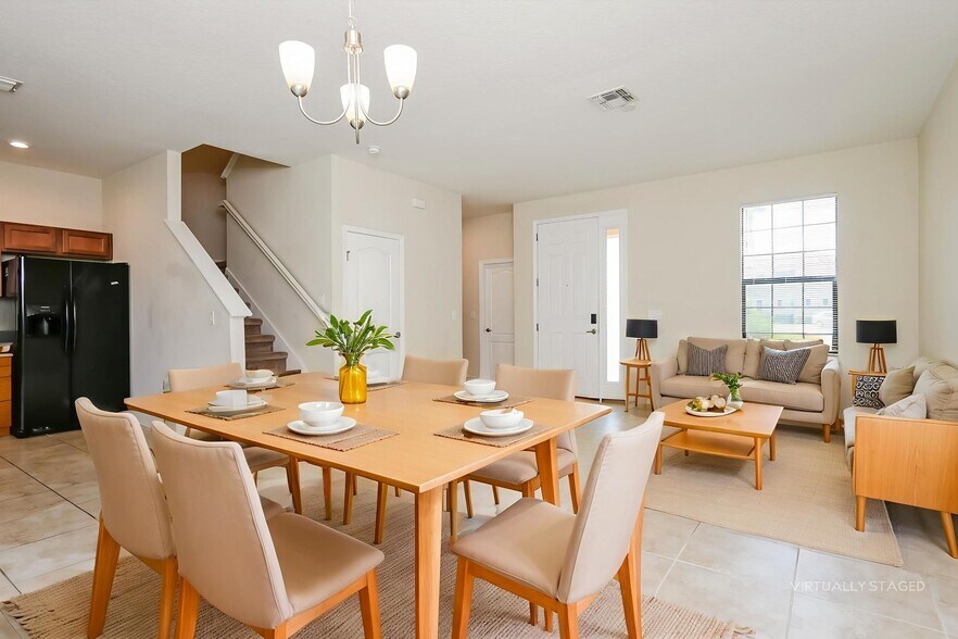 Building Photo - 1466 Pacific Rd