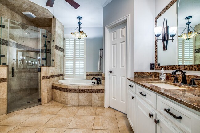 Building Photo - 7 Deer Lake Ct