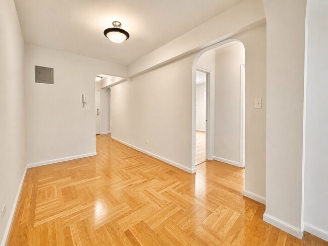 Floorplan - 700 Fort Washington Avenue