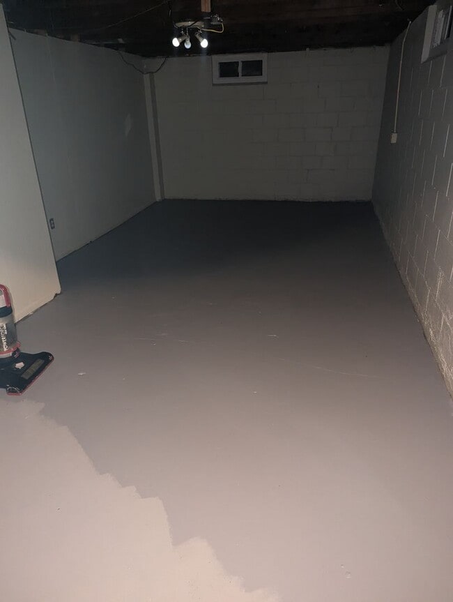 Building Photo - 4 Bed & 2 Bath House (EHA APPROVED)