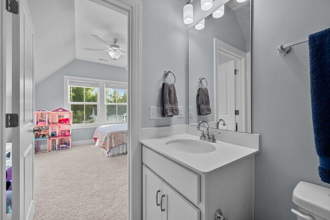 Building Photo - 85 E Hennings Wy