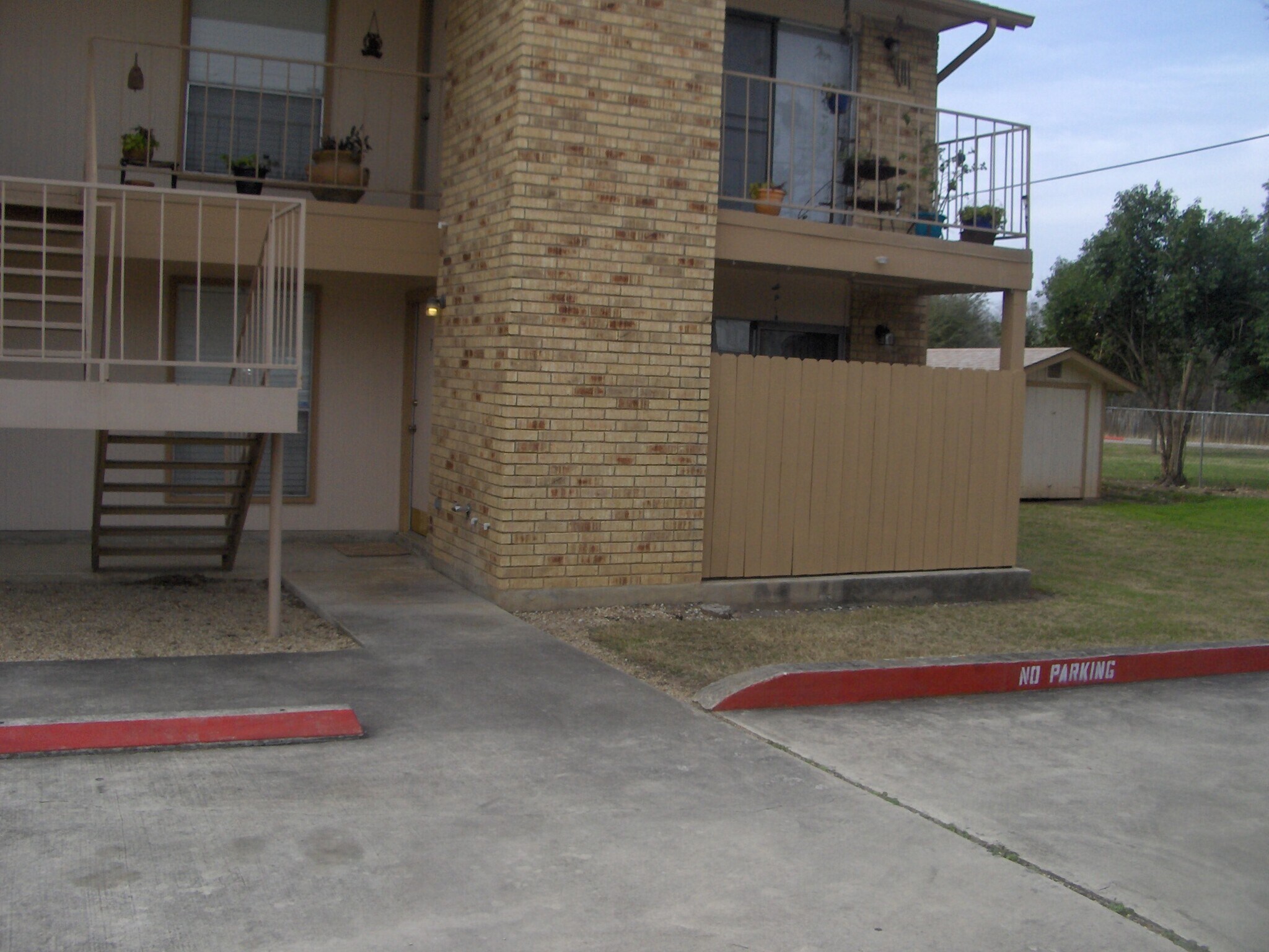 First Floor Corner Unit - 4257 Family Tree