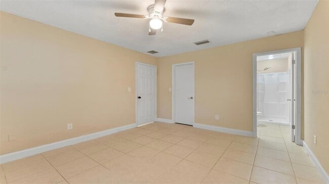 Building Photo - 309 W South Ave